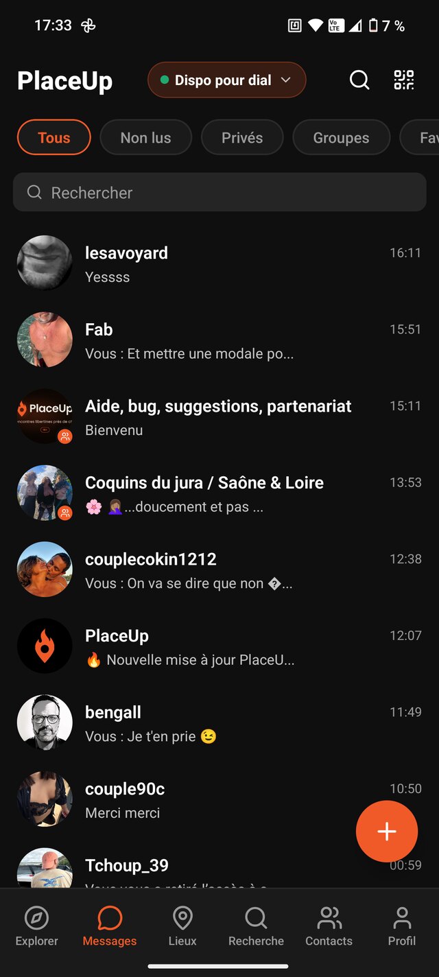 Application libertine PlaceUp — messagerie privée et groupes libertins, statut « dispo pour dial »